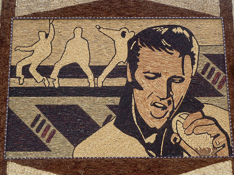 corn-palace-elvis