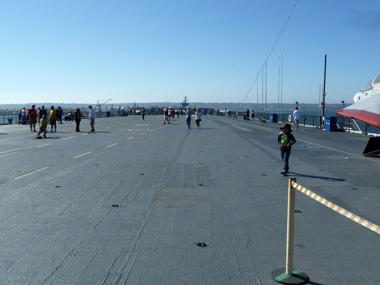 san-diego-modway-flight-deck