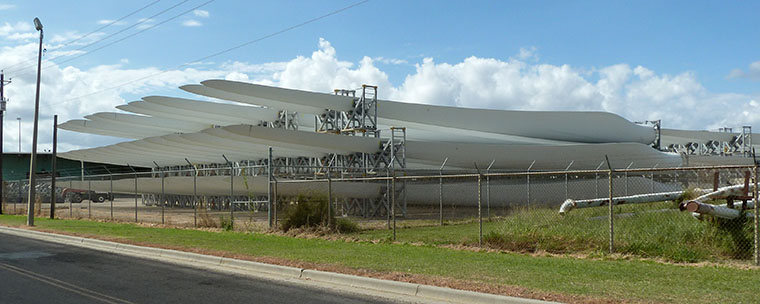 texas-aquarium-wind-turbine-blades