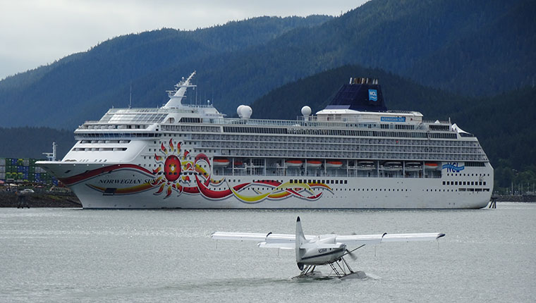 Juneau Day 1 - Cruise ship and Seaplane