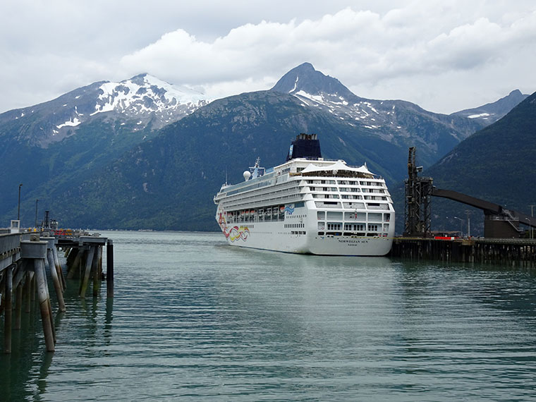 Klondike Highway - Skagway Ship