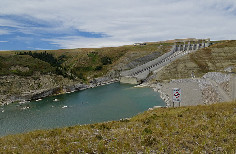 Pinchers Creek Oldman Dam