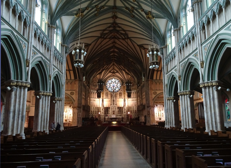 Charlottetown St Dunstans Bsilica inside