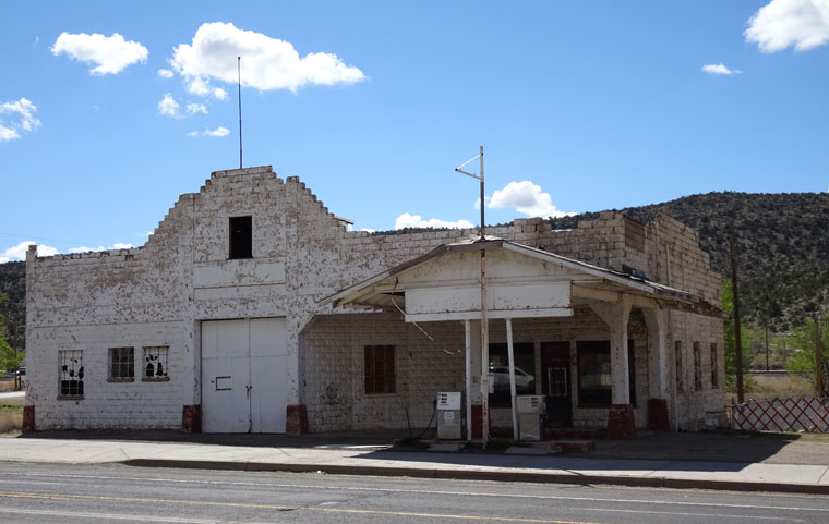 Peach Springs Gas Station