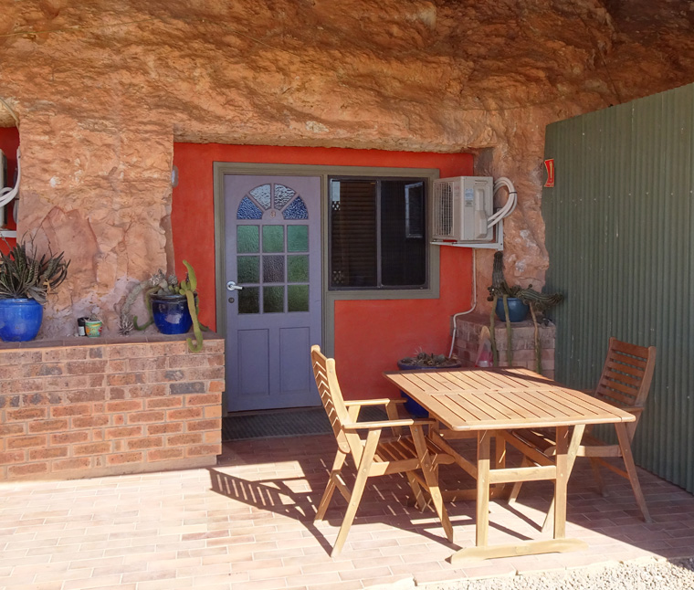 Coober Pedy Motel Room